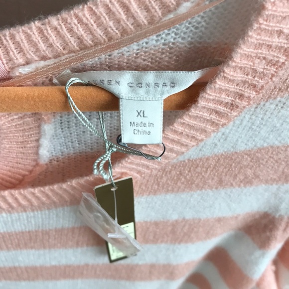 - Lauren Conrad Sweater - Picture 4 of 5